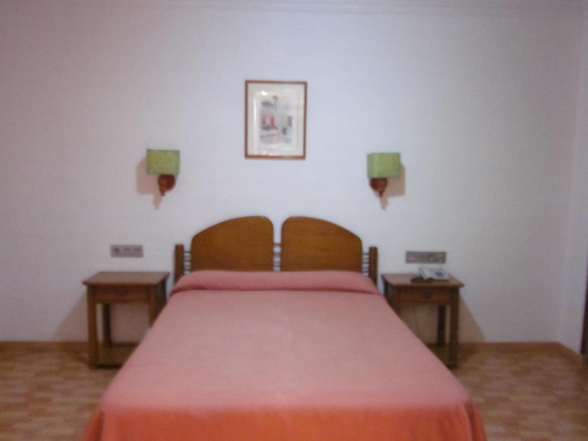 Hotel Elena Maria 2*